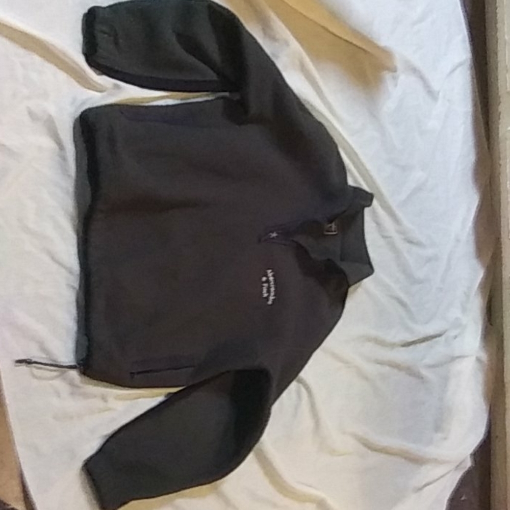 Mens Abercrombie and Fitch pullover.